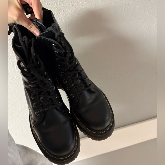 Doc martins - Picture 2 of 4